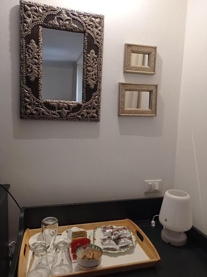 B&B S. Trinita 18 Suites & Rooms Trento Eksteriør billede